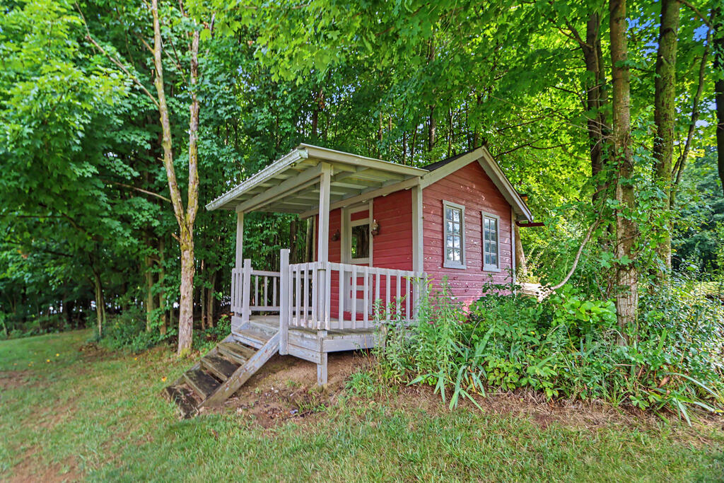 1032 County Road 2256 Property Photo 94