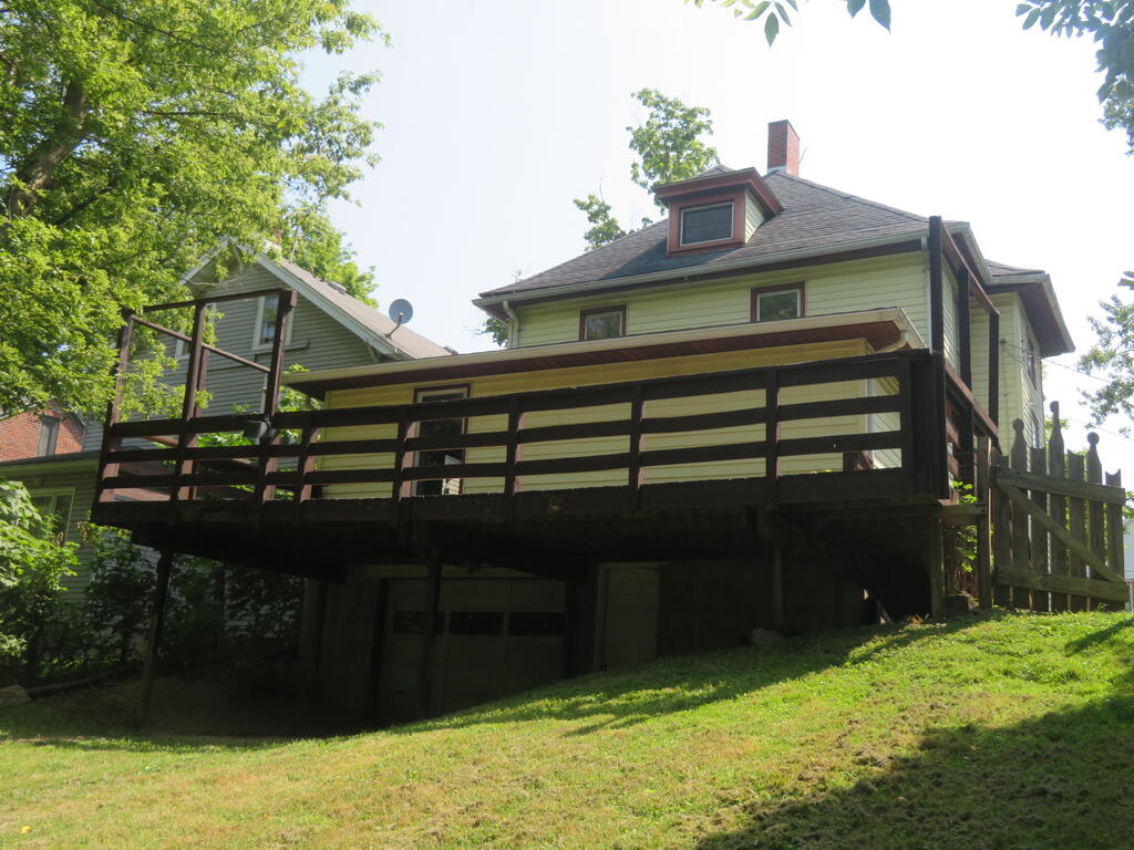 187 Western Ave Property Photo 4