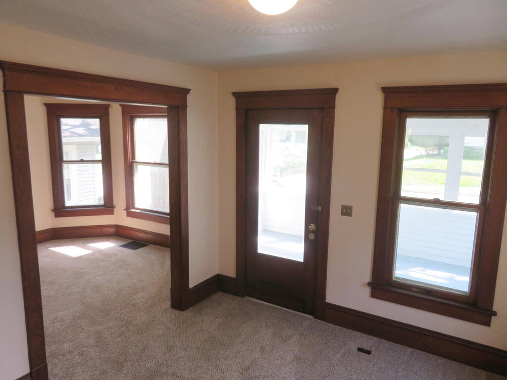 187 Western Ave Property Photo 8