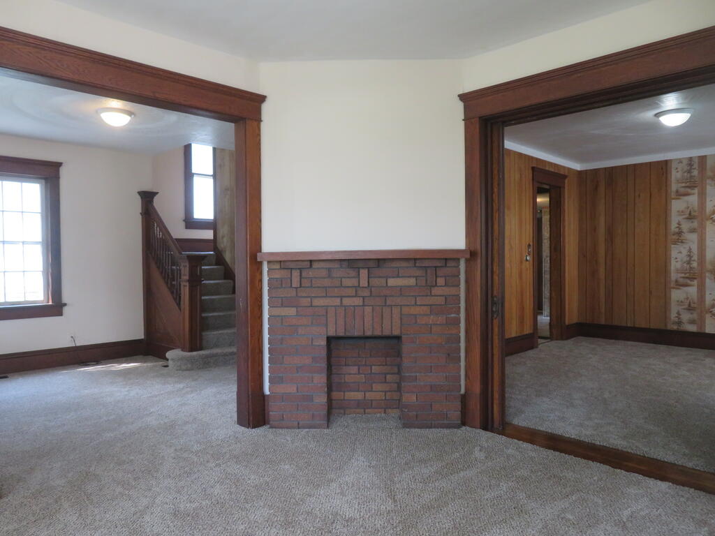 187 Western Ave Property Photo 9