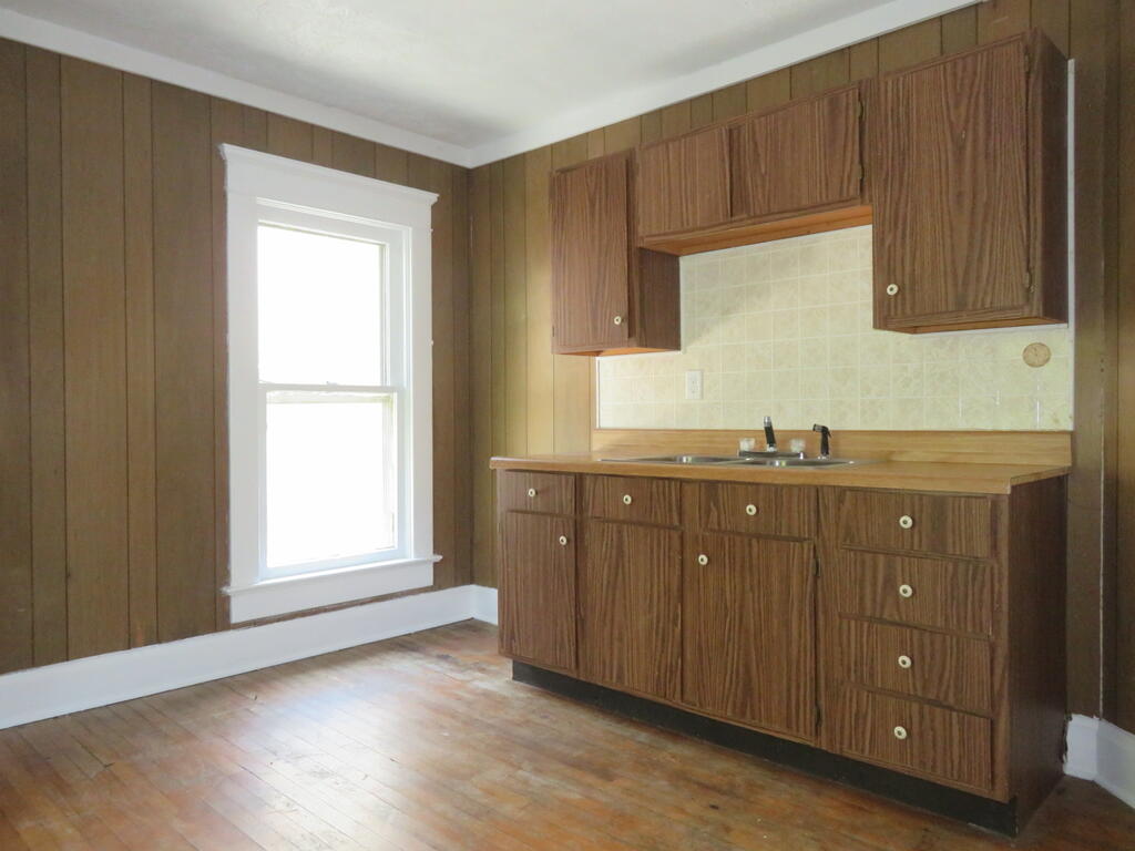 187 Western Ave Property Photo 26