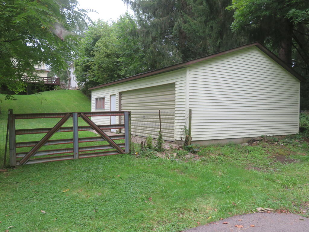 187 Western Ave Property Photo 32