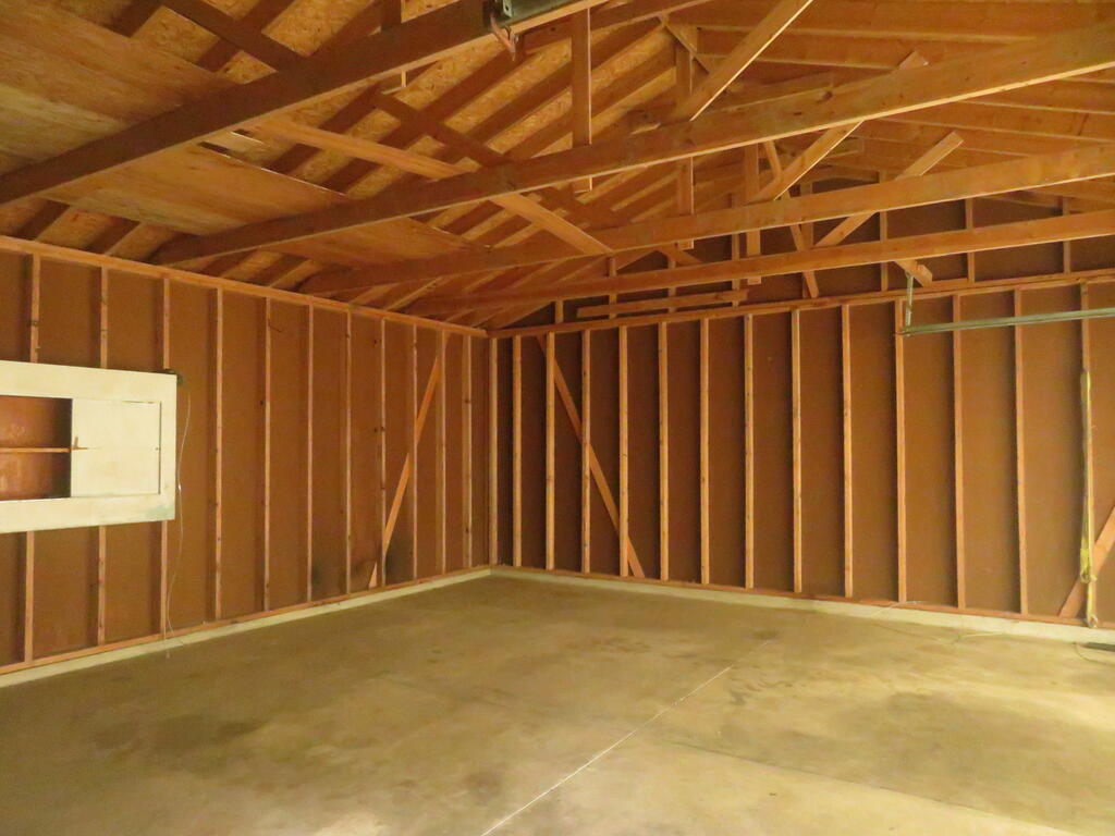 187 Western Ave Property Photo 33