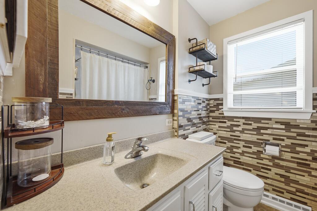 918 S Heltman Property Photo 18