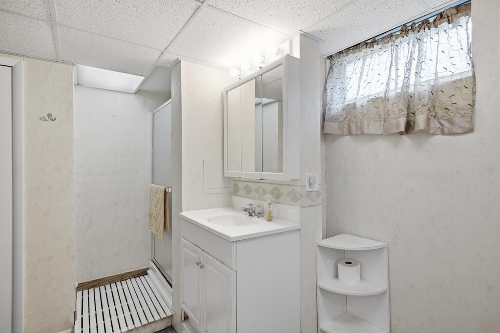 918 S Heltman Property Photo 22