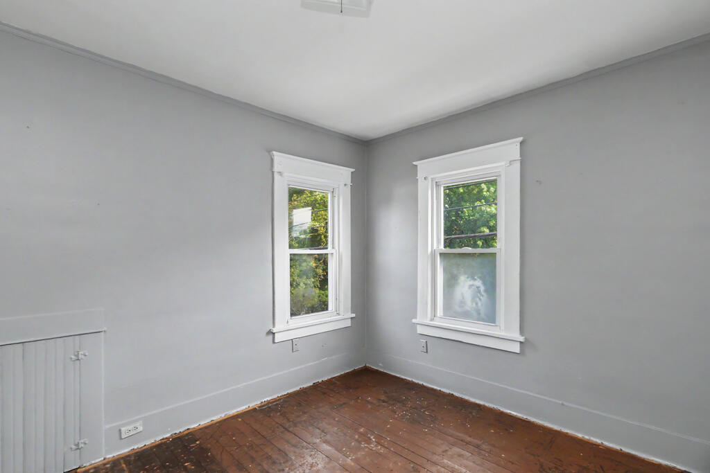 522 -524 South Myrtle Avenue Property Photo 10