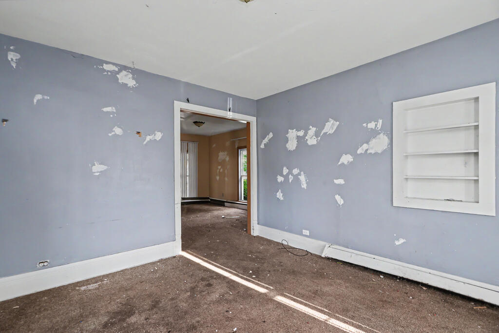 24 E Emerald Street Property Photo 6