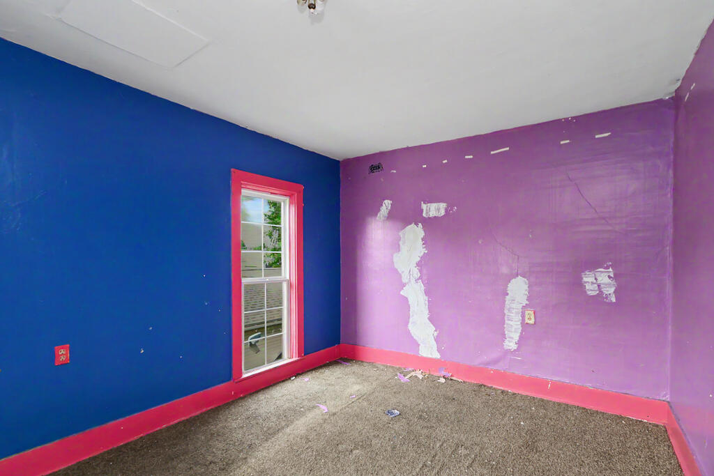24 E Emerald Street Property Photo 17