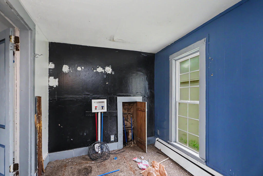 24 E Emerald Street Property Photo 18