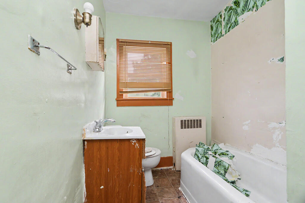 24 E Emerald Street Property Photo 19