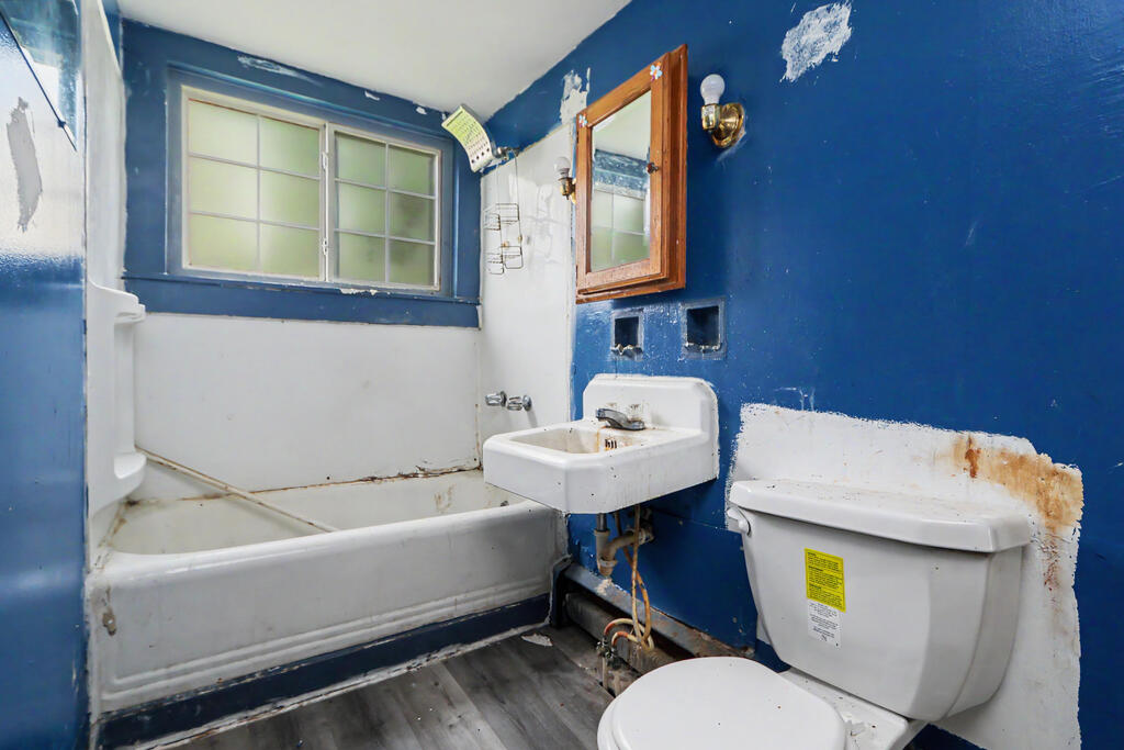 24 E Emerald Street Property Photo 20