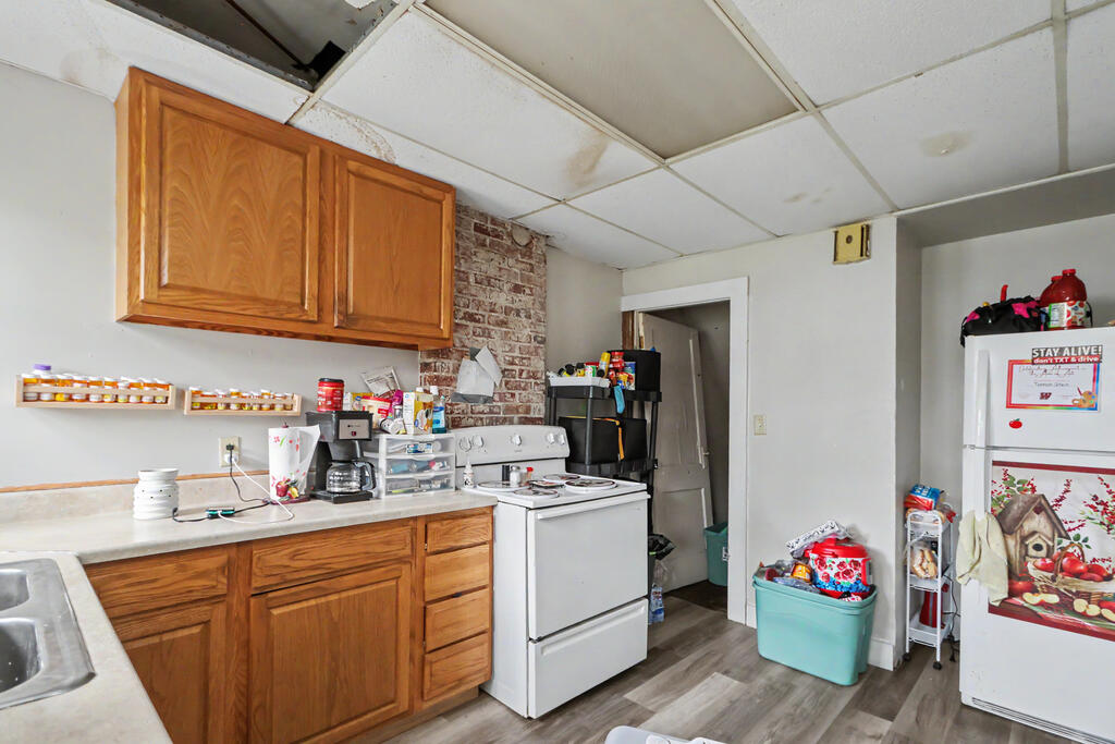 24 E Emerald Street Property Photo 29
