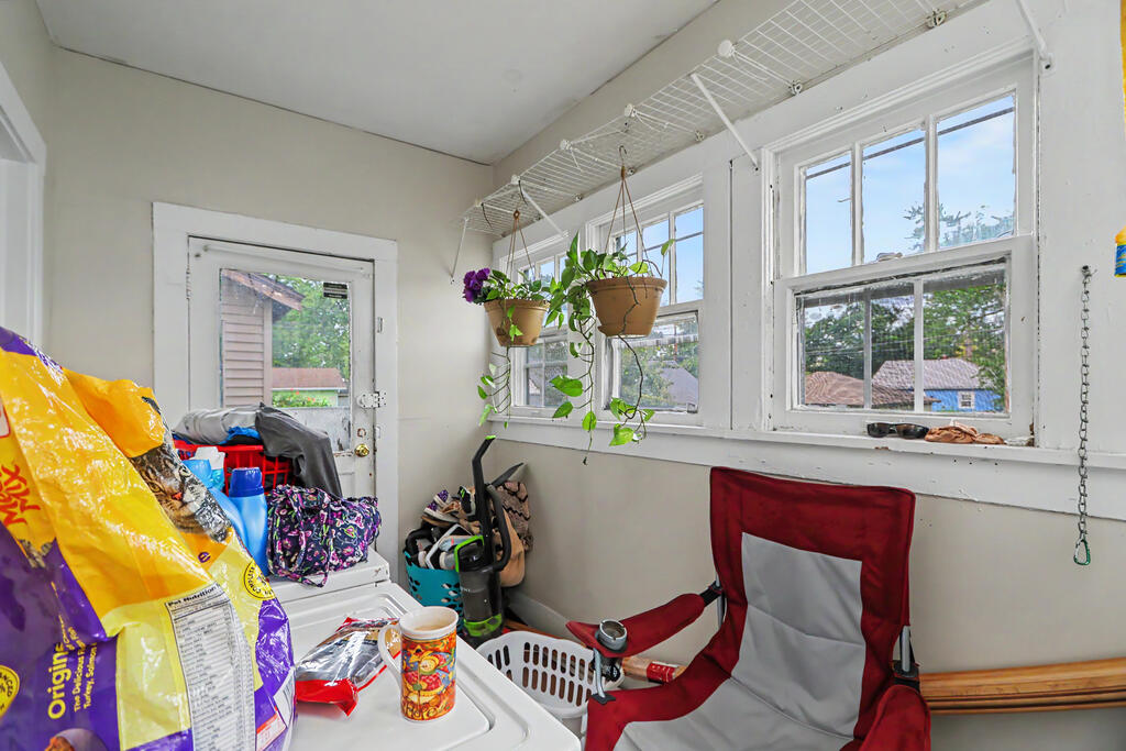 24 E Emerald Street Property Photo 31