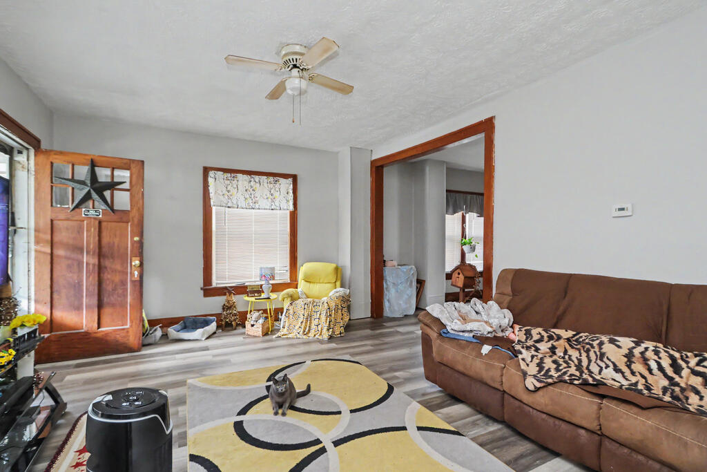 24 E Emerald Street Property Photo 38