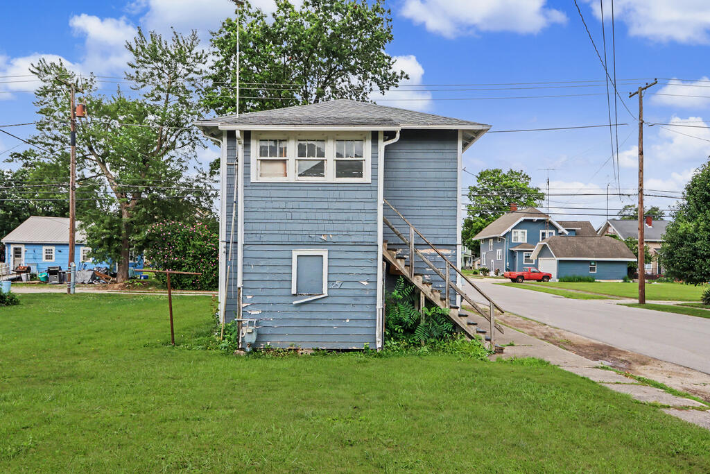 24 E Emerald Street Property Photo 44