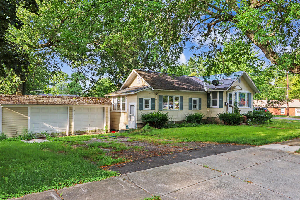 24 E Emerald Street Property Photo 48