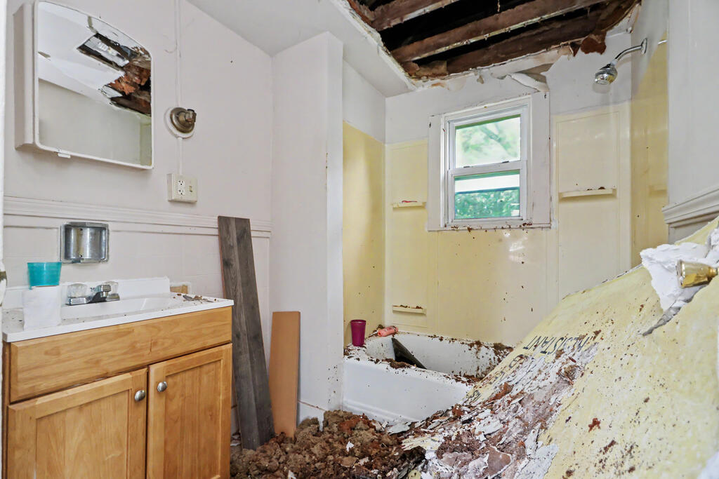 24 E Emerald Street Property Photo 53