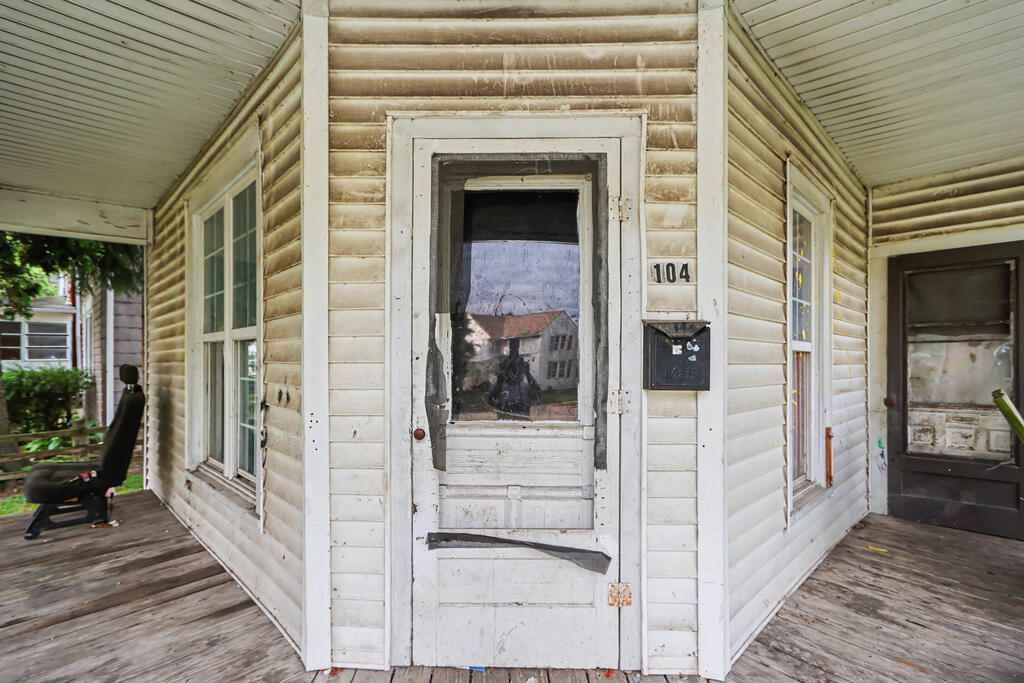 24 E Emerald Street Property Photo 85