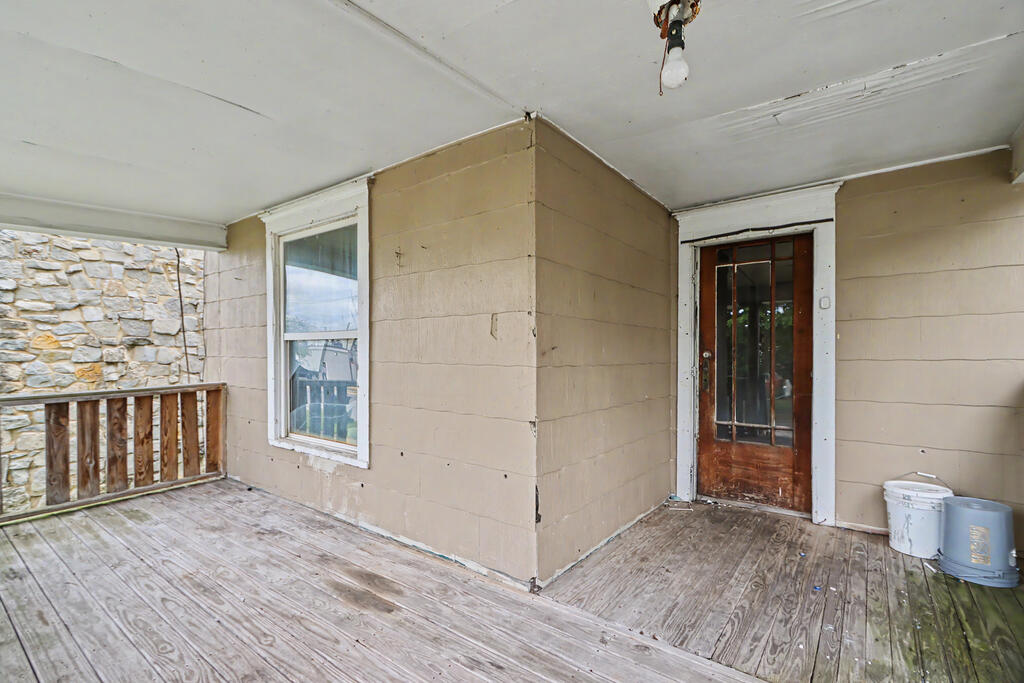 24 E Emerald Street Property Photo 113