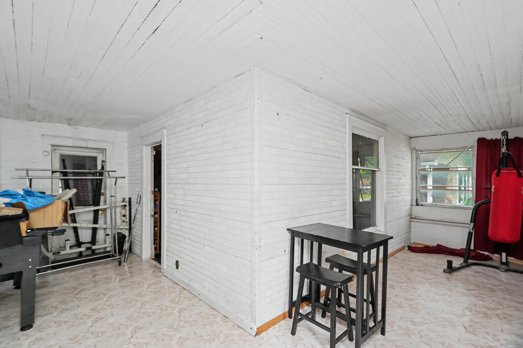 24 E Emerald Street Property Photo 141