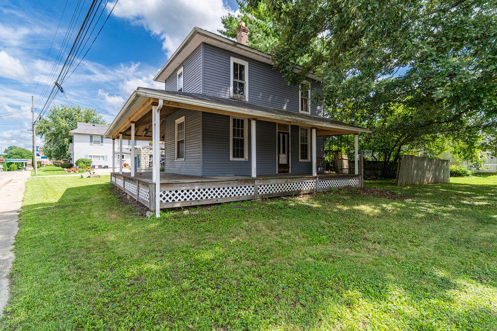 156 N. Walnut Street Property Photo 1