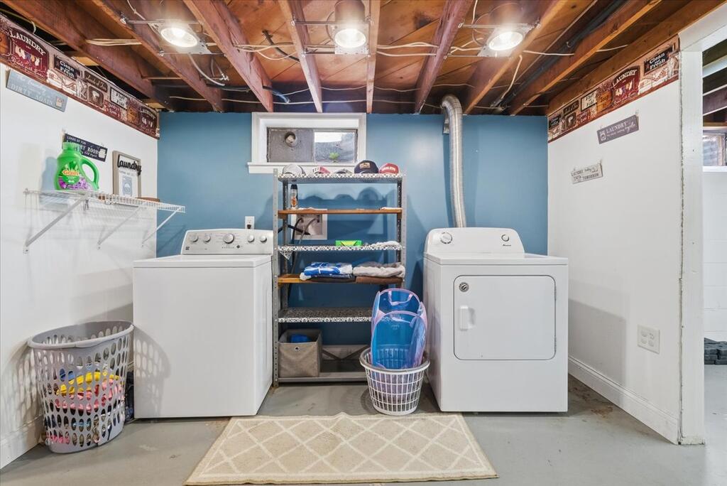 340 W Broadway St. Property Photo 23