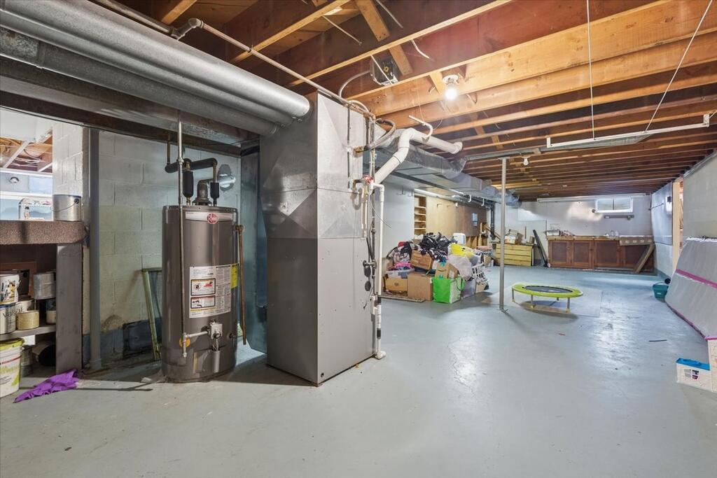 340 W Broadway St. Property Photo 26