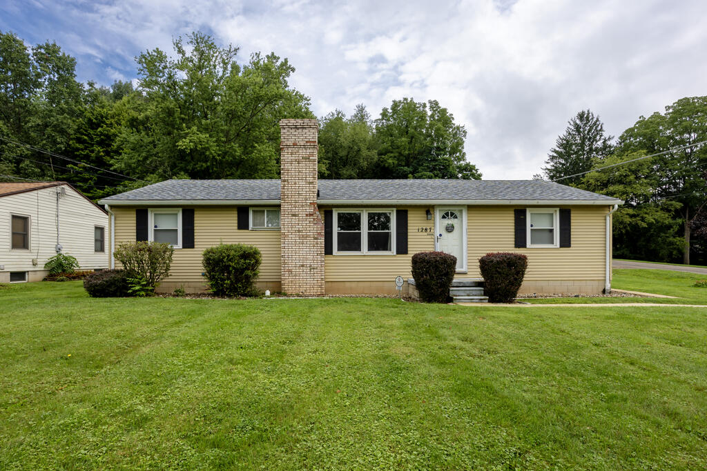 1287 Michael Drive Property Photo 1