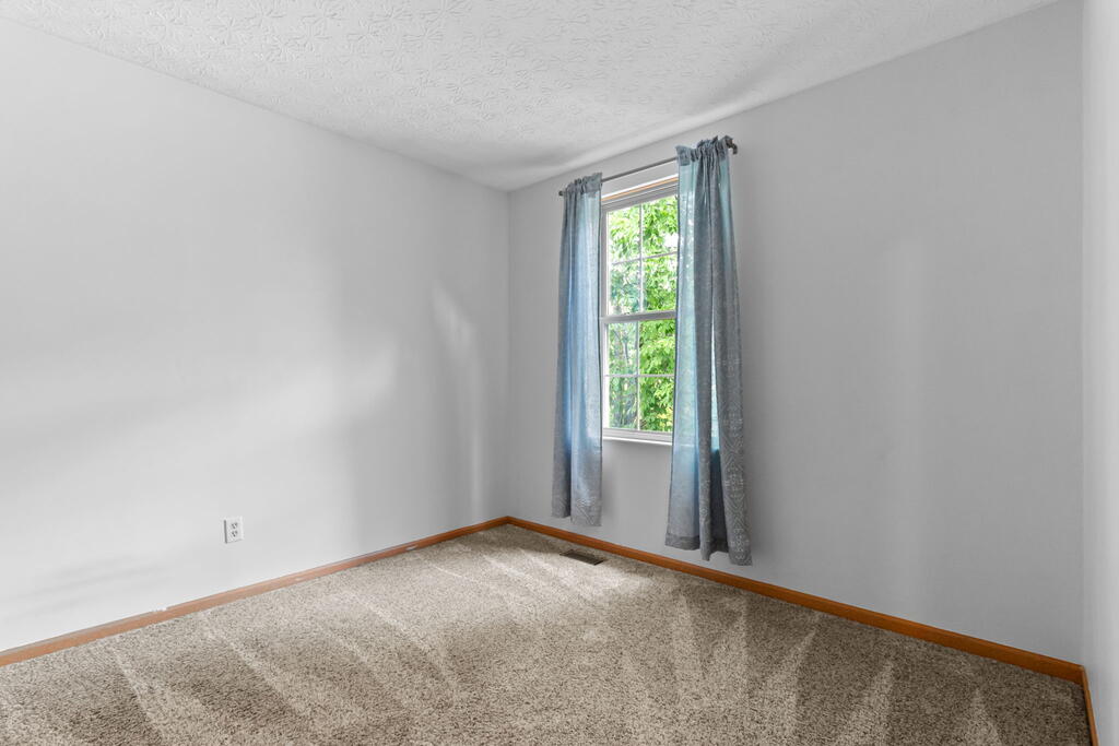 1097 Pebble Brook Dr Property Photo 19