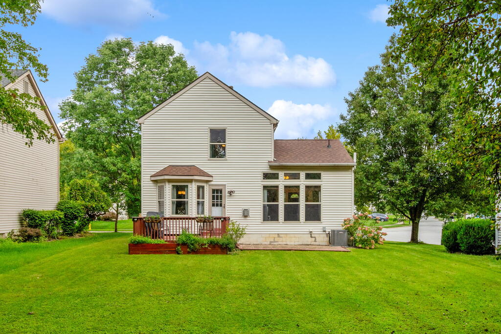 1097 Pebble Brook Dr Property Photo 27