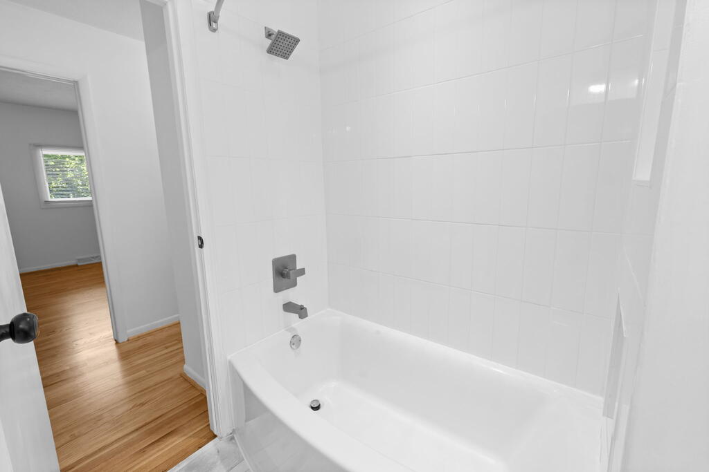 646 Kennedy Dr Property Photo 26