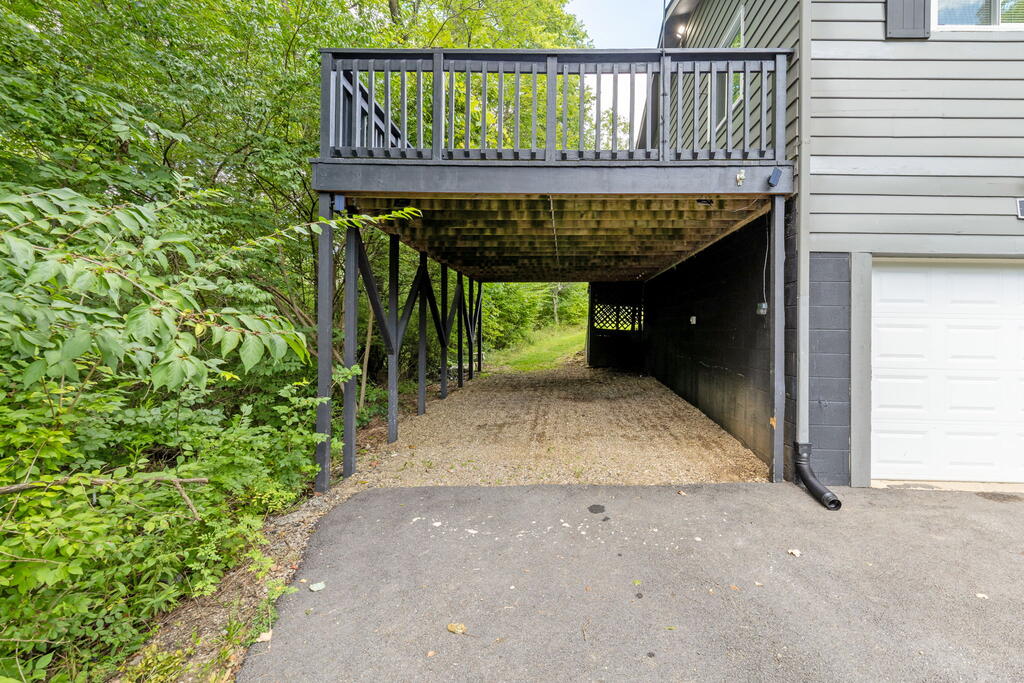 646 Kennedy Dr Property Photo 39