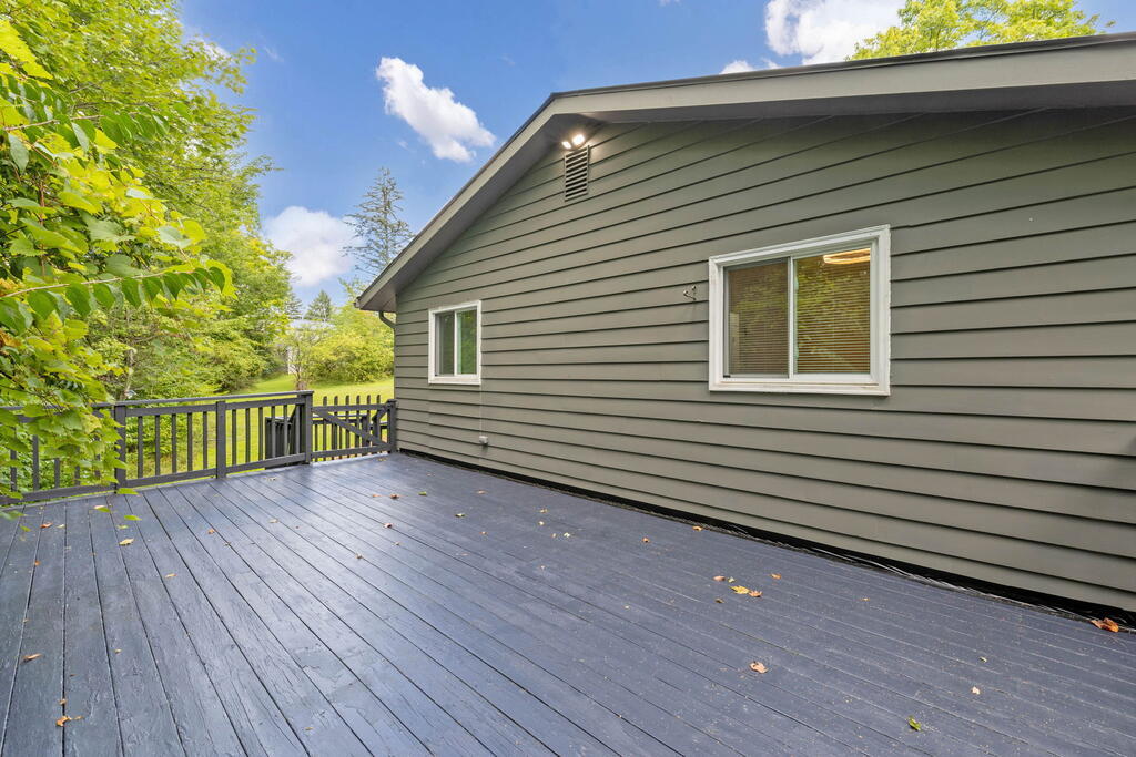 646 Kennedy Dr Property Photo 45