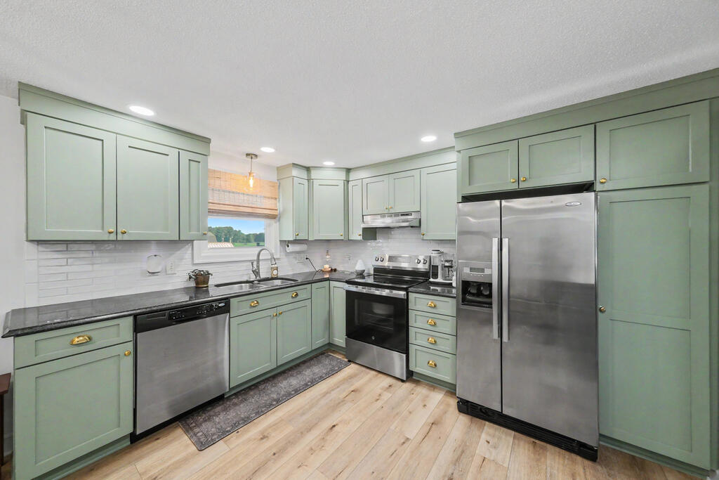 3460 Vine Road Property Photo 6