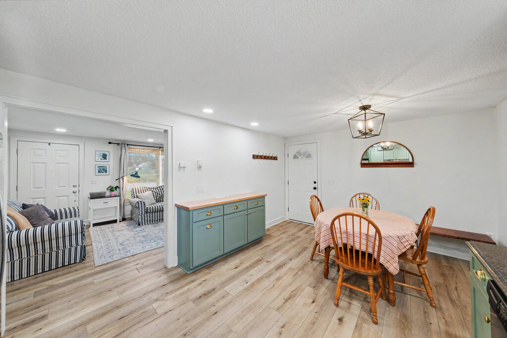 3460 Vine Road Property Photo 8