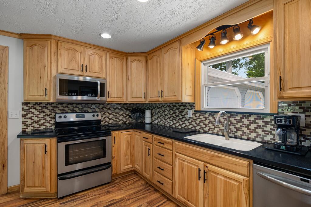 521 Harlan Road Property Photo 11