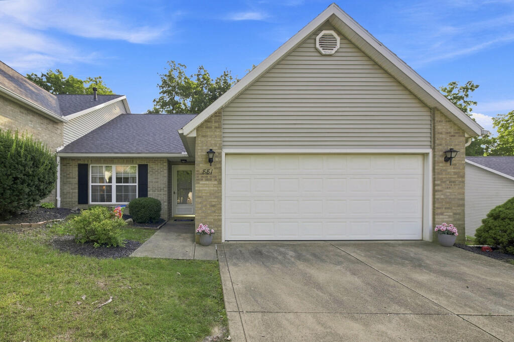881 Red Oak Trail