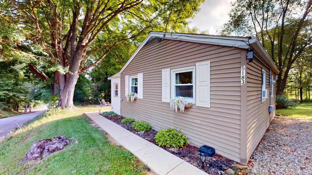 5183 Bixler Road Property Photo 1