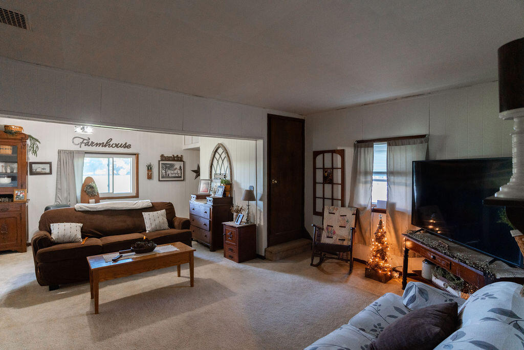 6768 Baker Rd. Property Photo 10