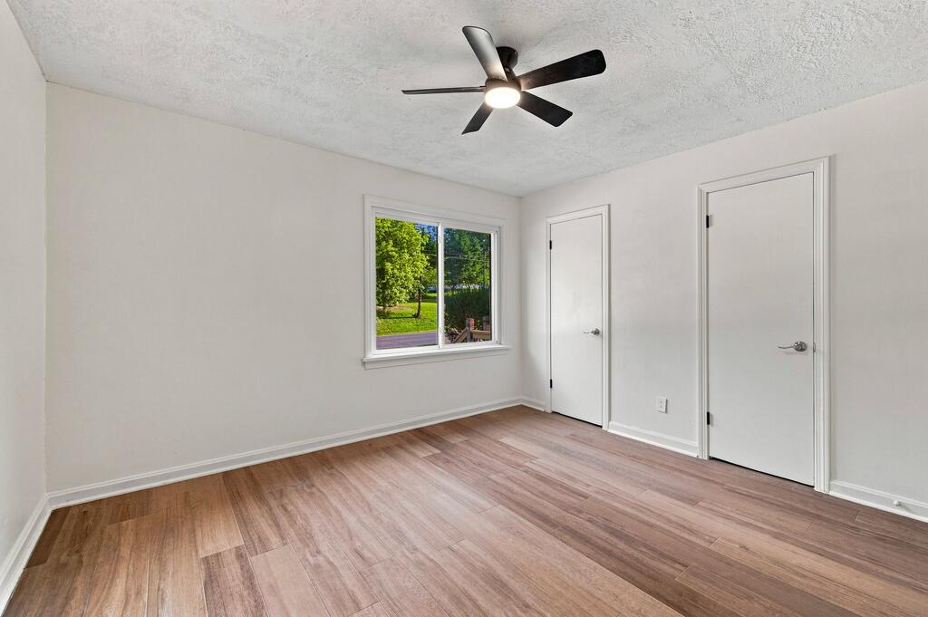 906 Duke Ave Property Photo 9