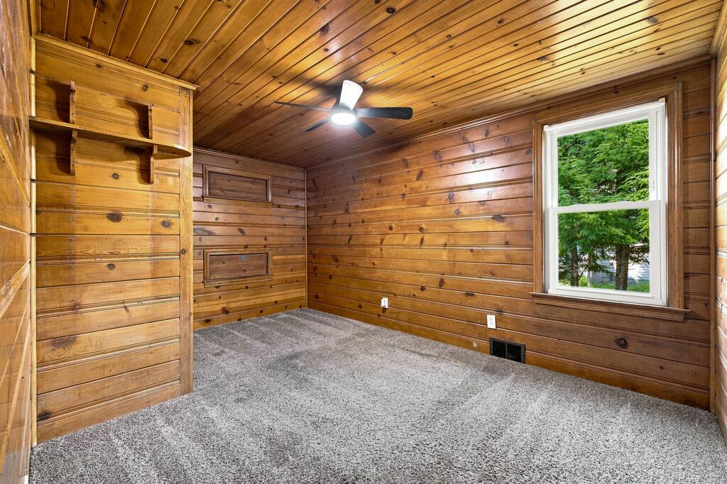 906 Duke Ave Property Photo 12