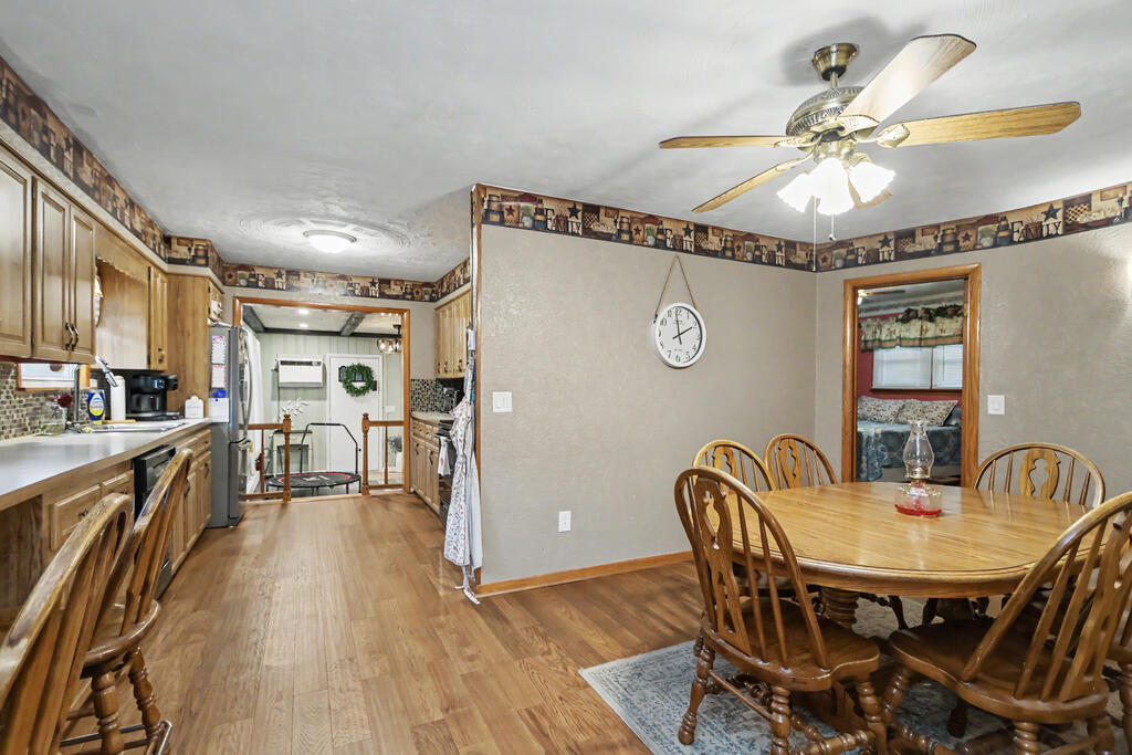 1812 Baseline Road West Property Photo 11