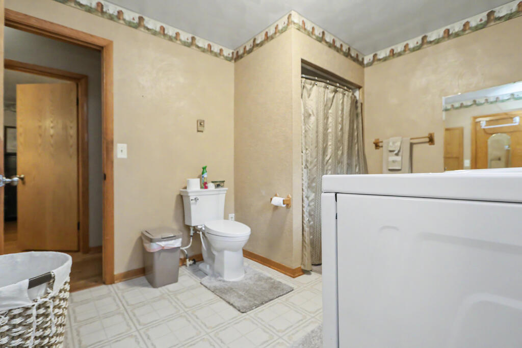 1812 Baseline Road West Property Photo 16