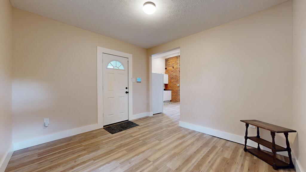 264 S Diamond St Property Photo 12