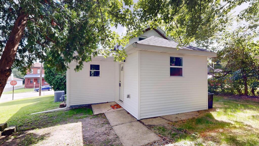 264 S Diamond St Property Photo 32