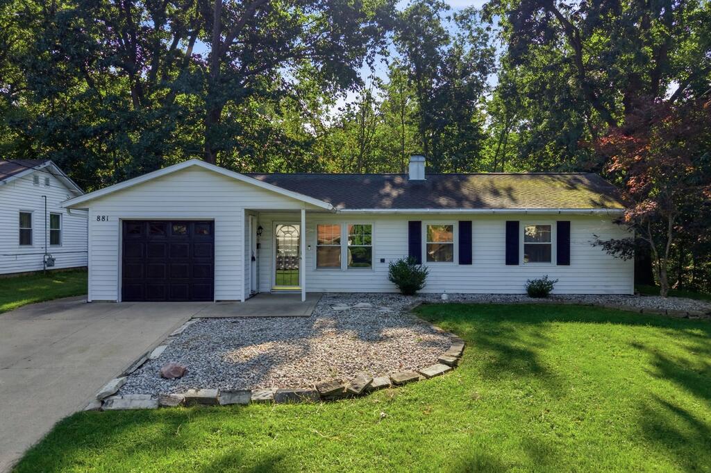 881 Brownwood Rd Property Photo 1