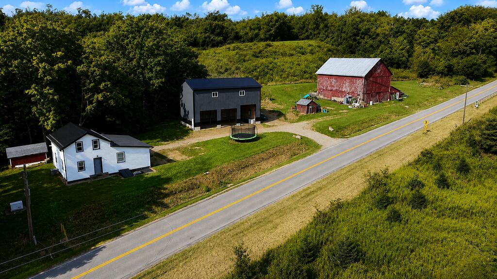 552 County Road 2575 Property Photo 1