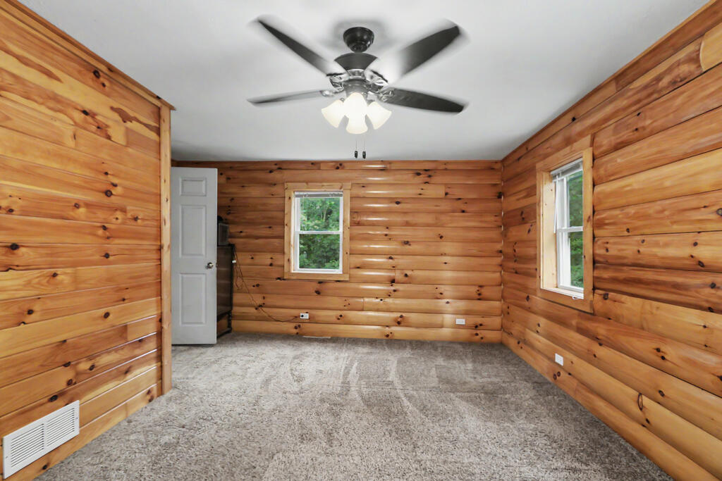 552 County Road 2575 Property Photo 16