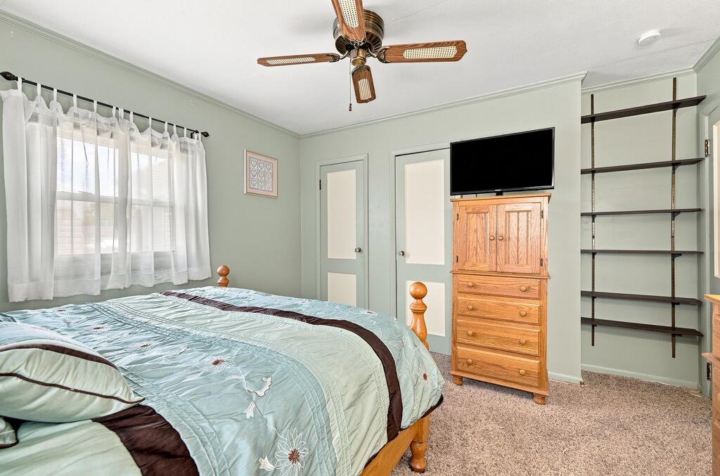 1020 Winthrop Ln. Property Photo 12