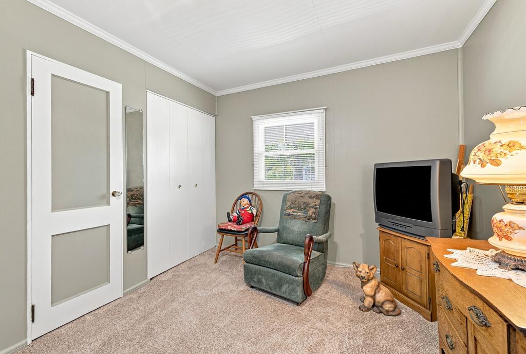 1020 Winthrop Ln. Property Photo 16